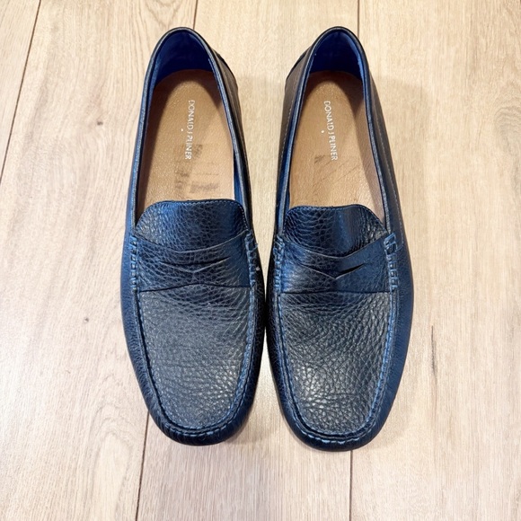 Donald J Pliner men’s driver moccasin leather loafer shoes.